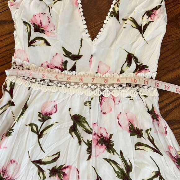 Hello Molly Floral Flare Backless Dress - Picture 15 of 16